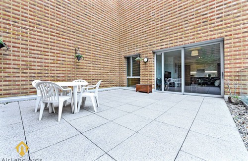 Bromley South Apartment | Superb 3bed 3bath Penthouse near Canary Wharf
