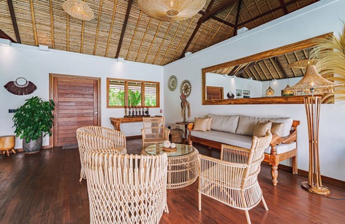 Padonan Villa | Superb 4-bedroom Tropical Villa Canggu