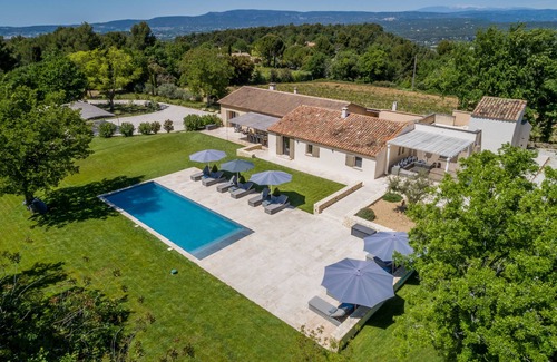 Menerbes House | Superb 5 * rated property with spectacular view in Ménerbes