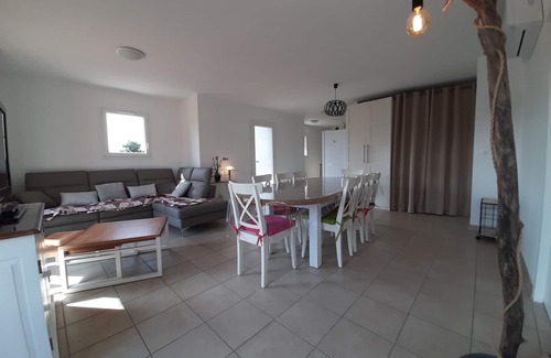 Parentis-en-Born Villa | Superb 8-person villa with 2 indoor/outdoor pools, sauna and Jacuzzi