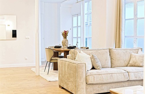 9th Arrondissement Apartment | Superb air-conditioned flat Galeries Lafayette