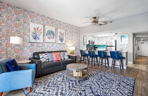 Destin Condo | Superb Amenities!Private Beach Sleeps 6 GrndFloor