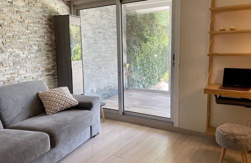 Bastide Giraud Apartment | Superb apartment with swimming pool and tennis court