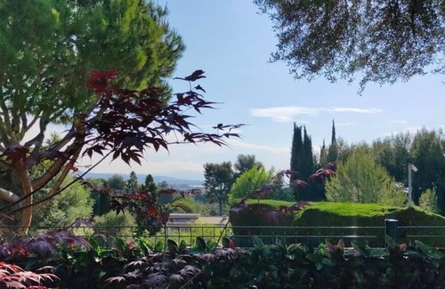 Bastide Giraud Apartment | Superb apartment with swimming pool and tennis court