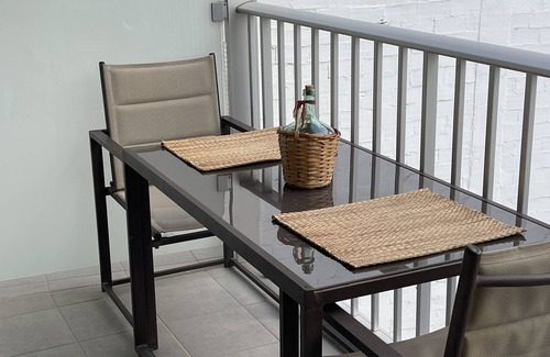 Roses Town Center Apartment | Superb apartment, facing the beach, in the center of Rosas with beautiful terrace.