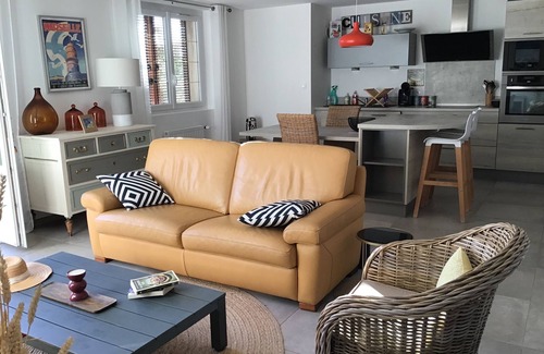 Volx Apartment | Superb apartment in a villa with swimming pool in a quiet location!