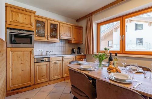 Hinterglemm Apartment | Superb apartment on the slopes with terrace