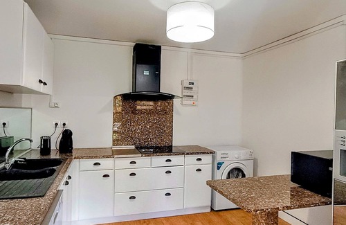 Saint-Paul Apartment | Superb apartment, terrace, garden, 10 min. from beaches Saint-Gilles-Les-Bains