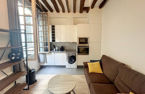 Marais Apartment | Superb Apt Duplex in the Marais, Heart of Paris