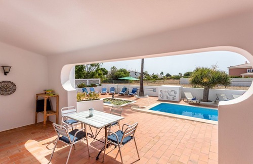 Alporchinhos Villa | Superb Carvoeiro Villa | Villa Alegria do Sul | 7 Bedrooms | Perfect for Larger.