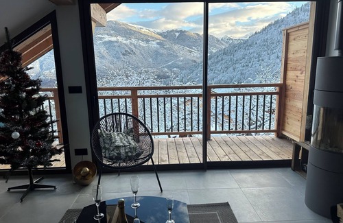Les Allues Ski Chalet | Superb chalet in the heart of the 3 valleys