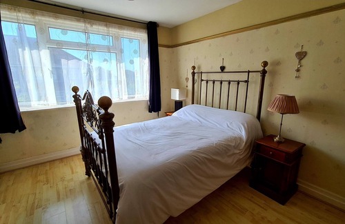 Uphill House | Superb Coast and Countryside setting