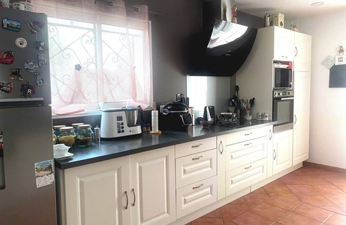 Beaucaire Villa | Superb, comfortable villa with swimming pool