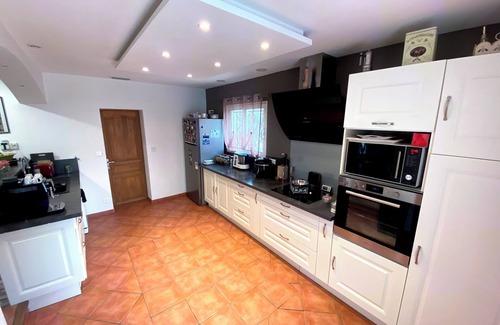 Beaucaire Villa | Superb, comfortable villa with swimming pool