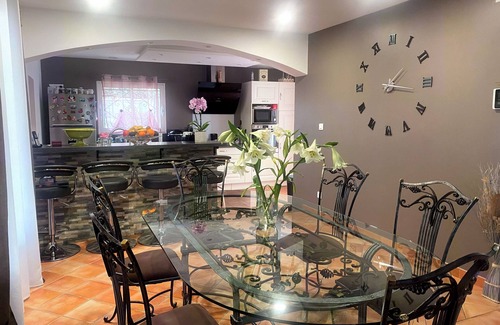 Beaucaire Villa | Superb, comfortable villa with swimming pool