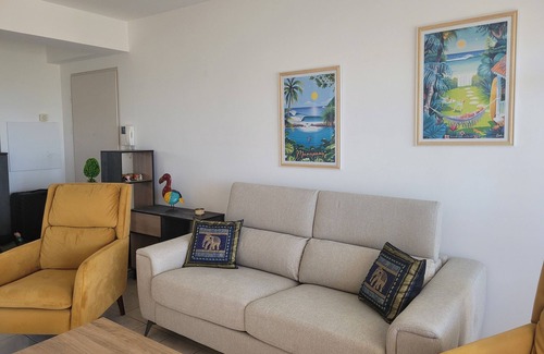 Saint-Pierre De La Reunion Apartment | Superb F3, Indian Ocean view, quiet, secure residence, 2 free parking spaces