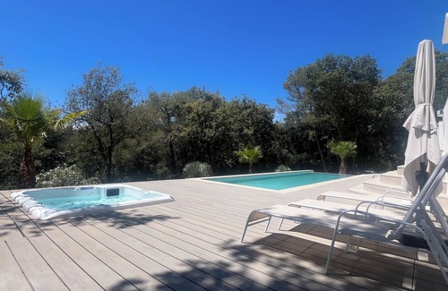 Biot House | Superb, four-bedroom villa with pool and jacuzzi