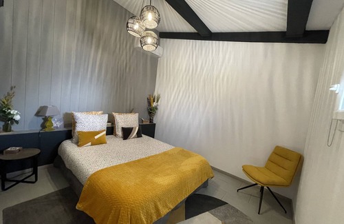 Orgon House | Superb Gîte with private pool and jacuzzi