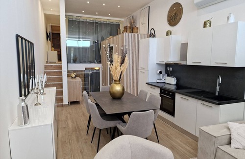 Bandol Apartment | Superb ground floor apartment.