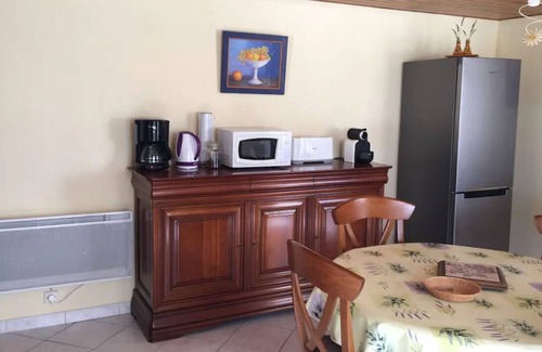 Valensole Villa | Superb ground floor villa with heated pool in Valensole, Provence