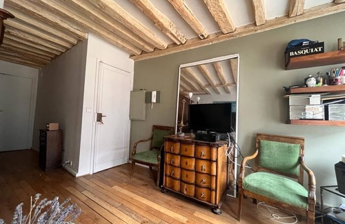 Saint-Germain-l'Auxerrois Apartment | SUPERB JUNIOR SUITE NEAR MUSEE D'ORSAY