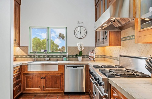 Laguna Condo | Superb La Vida Riviera 2 BD 2BA Gorgeous Riviera Views, Walk Everywhere!