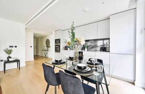 White City Apartment | Superb Luxurious 2Bed 2Bath Flat