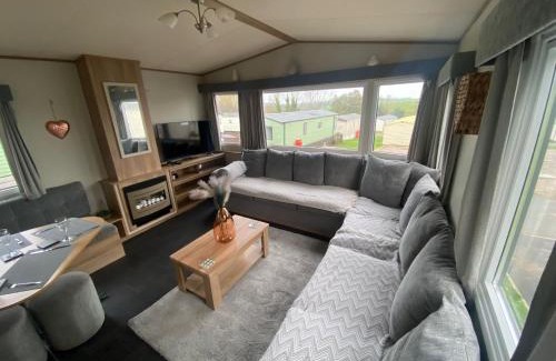 Gisburn House | Superb luxury caravan, Todber Valley Holiday Park,
