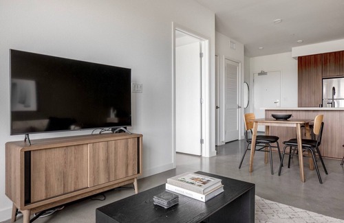Mission Valley Apartment | Superb Mission Valley 1BR w/Fire Pit & Pool, nr Stores, by Blueground