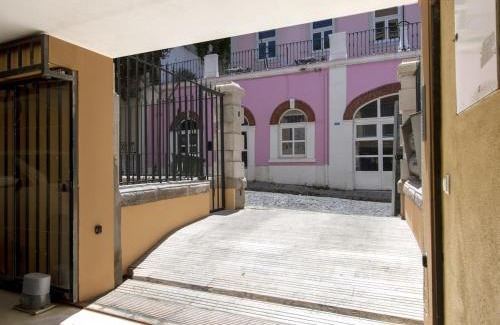 Sao Jose Apartment | Superb Modern and Unique Liberdade Apt