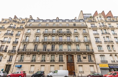 Quartier de la Plaine-de-Monceaux Apartment | Superb parc monceau studio