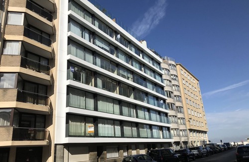 Knokke Apartment | Superb Penthouse 105 M2 80M2 of sunny terraces sea view 3 bedrooms 2 garages!