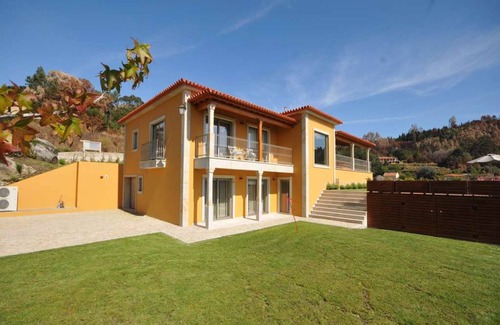 Ponte de Lima Villa | Superb Ponte de Lima Villa | 4 Bedrooms | Villa Arrincao | Sauna