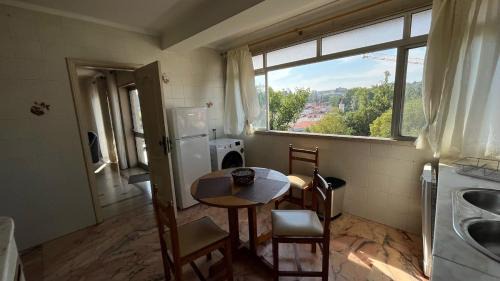 Tomar Apartment | Superb Position Over the River Historical Center Tomar