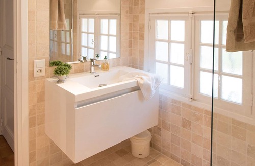 Guerrevieille Villa | Superb property with beautiful garden, sea view and vis-à-vis the beach