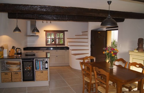 Callas House | Superb Provencal Village House with South Facing Roof Terrace with Stunning View