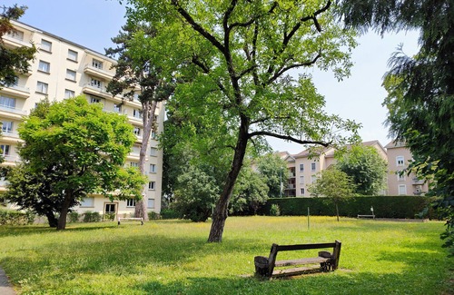 Gieres Apartment | Superb renovated air-conditioned apartment with private parking space