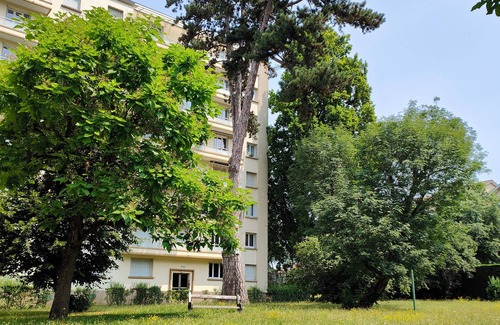 Gieres Apartment | Superb renovated air-conditioned apartment with private parking space