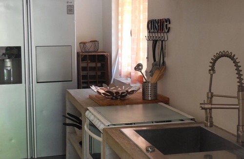 Carry-le-Rouet Apartment | Superb renovated apartment in lower villa with private garden