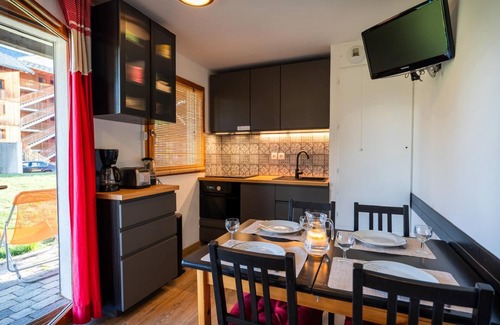 Saint-Etienne-en-Devoluy Apartment | Superb renovated T2 in Superdévoluy, 2/6 pers. 4-season skiing, hiking and relaxation