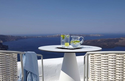 Kamari Villa | Superb Santorini Villa | 1 Bedroom | Villa Stone and Sea | Breathtaking.