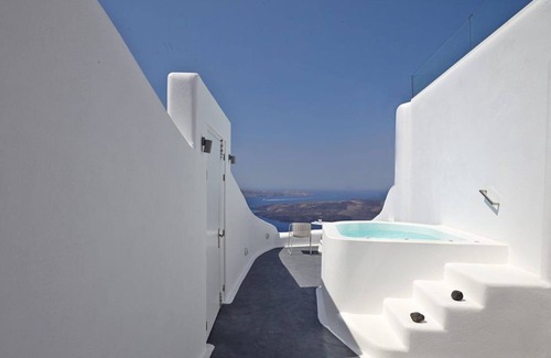Kamari Villa | Superb Santorini Villa | 1 Bedroom | Villa Stone and Sea | Breathtaking.