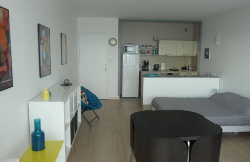 Concarneau Apartment | Superb sea view, 40 m beach, near thalasso, internet