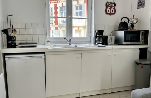 Villers-sur-Mer Apartment | Superb seafront terrace in the city center