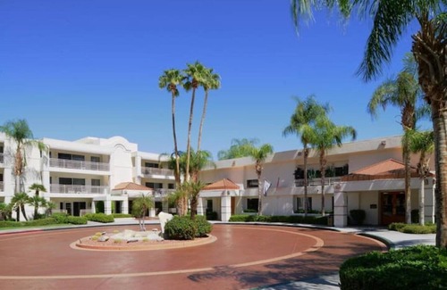 Canyon Corridor Condo | SUPERB SURROUNDINGS! 2BDR(6) POOL! BAR! KITCHEN!