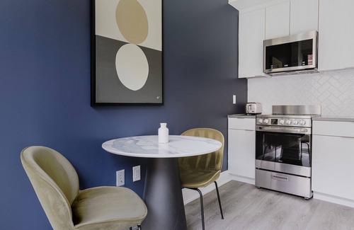 Capitol Hill Apartment | Superb SW Waterfront Jr 1BR w/EV Charging, nr Dining, by Blueground