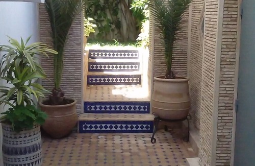 Cite Charaf Villa | SUPERB VILLA WITH GARDEN, PATIO, TERRACE residential area near center