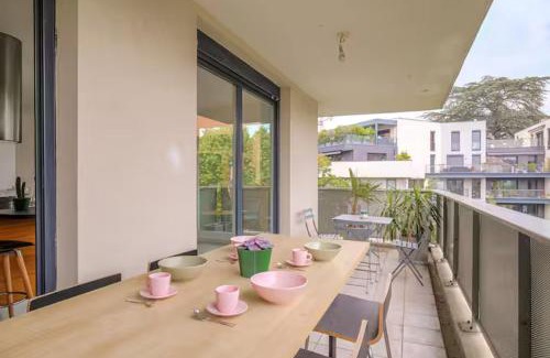 Margnolles - Rhone Apartment | Superbe 2 pièces terrasse à 400 m du métro