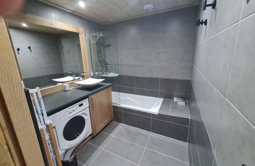 Sainte-Foy-Tarentaise Apartment | Superbe Appartement. Prestations Haut de Gamme. Idéal Deux Familles