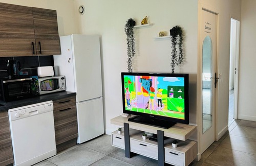 Bois Guillaume Apartment | Superbe Appartement Avec Toit Térasse, Idéal Pour Pour les Familles